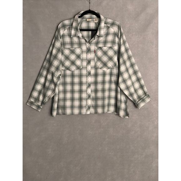 Levi's Women's 1X Relaxed Fit Plaid Button-Up Shirt NEW - Picture 1 of 6